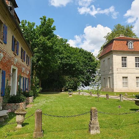 Gesindehaus Am Schloss Kummerower See Kummerow  Exterior photo