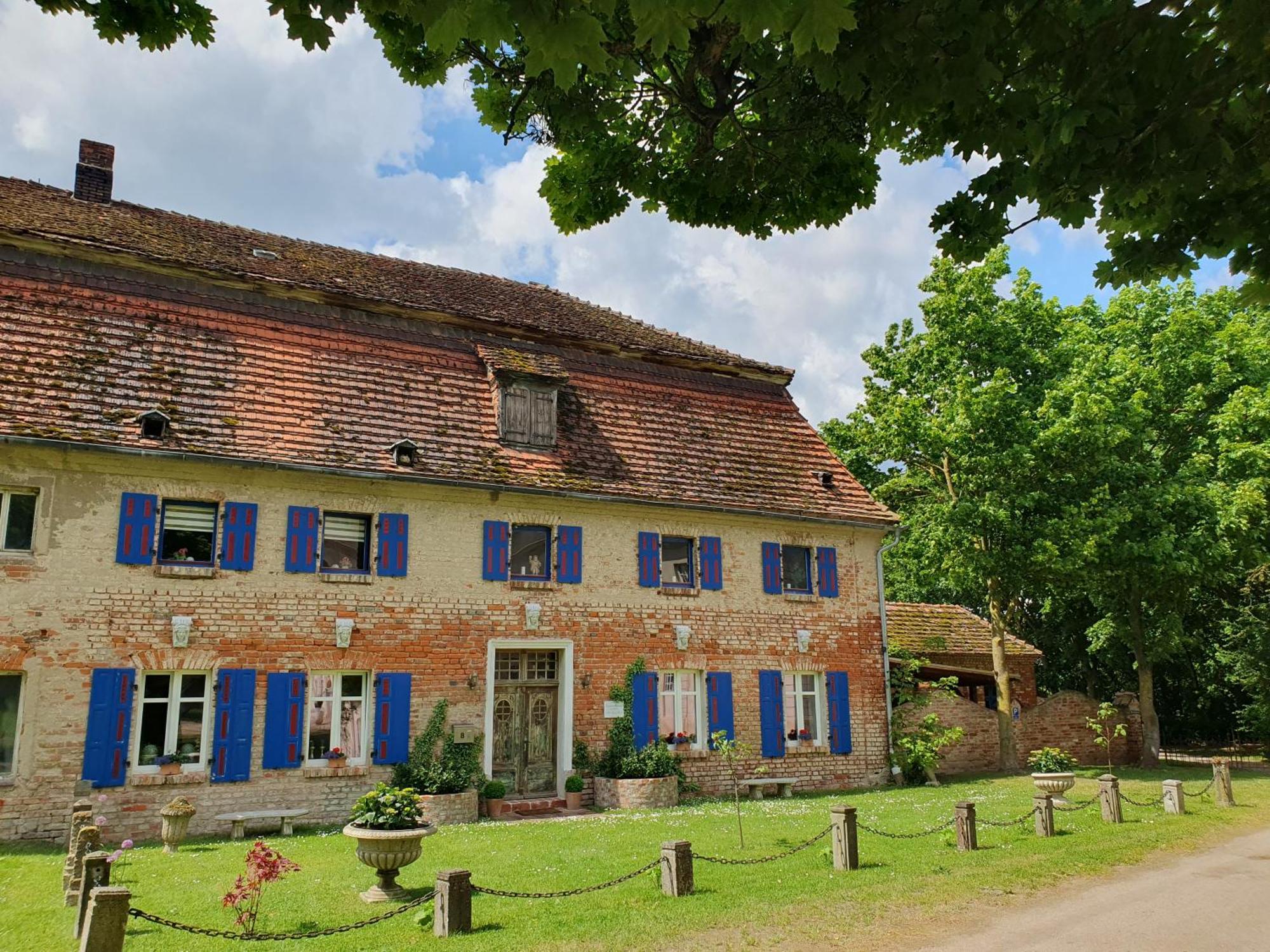 Gesindehaus Am Schloss Kummerower See Kummerow  Exterior photo